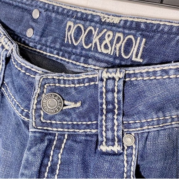 Rock & Roll Cowgirl Med Wash Mid Rise Boot Cut Jeans 29 - Picture 10 of 15